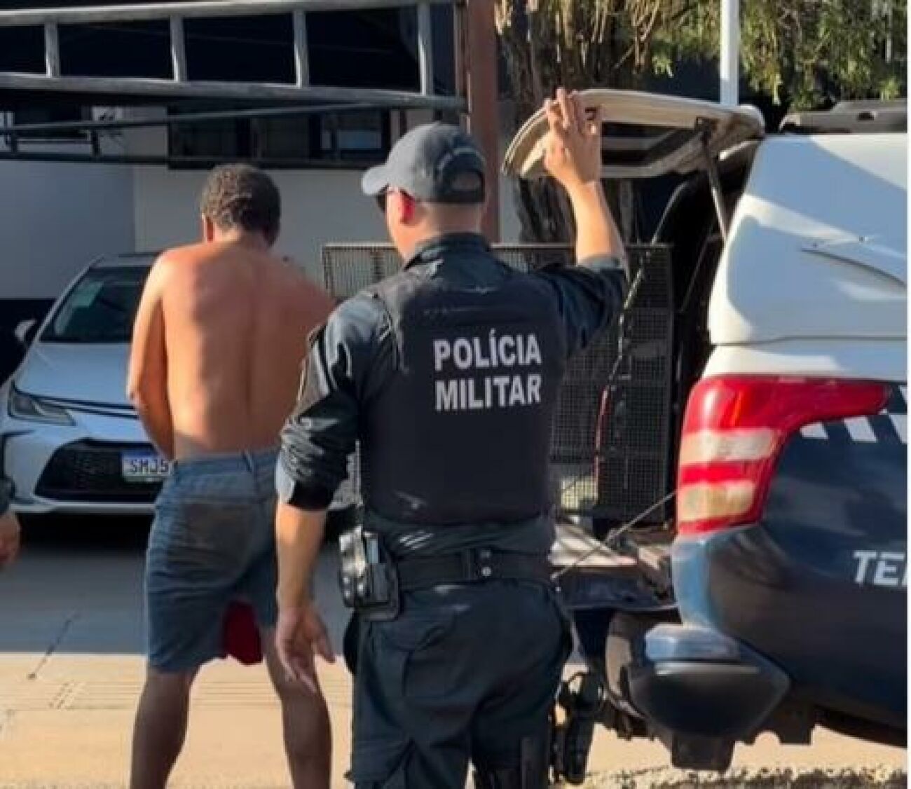 Ilustração da notícia Discussão com bebida alcoólica termina em facada e prisão em fazenda de Água Clara da MS Todo dia